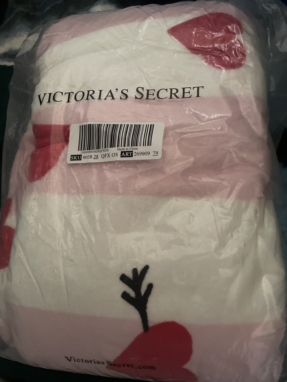 Victoria's Secret White & Pink Heart Plush Robe